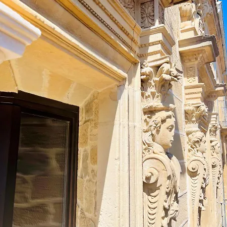 Отель Palacio De 5 G.l